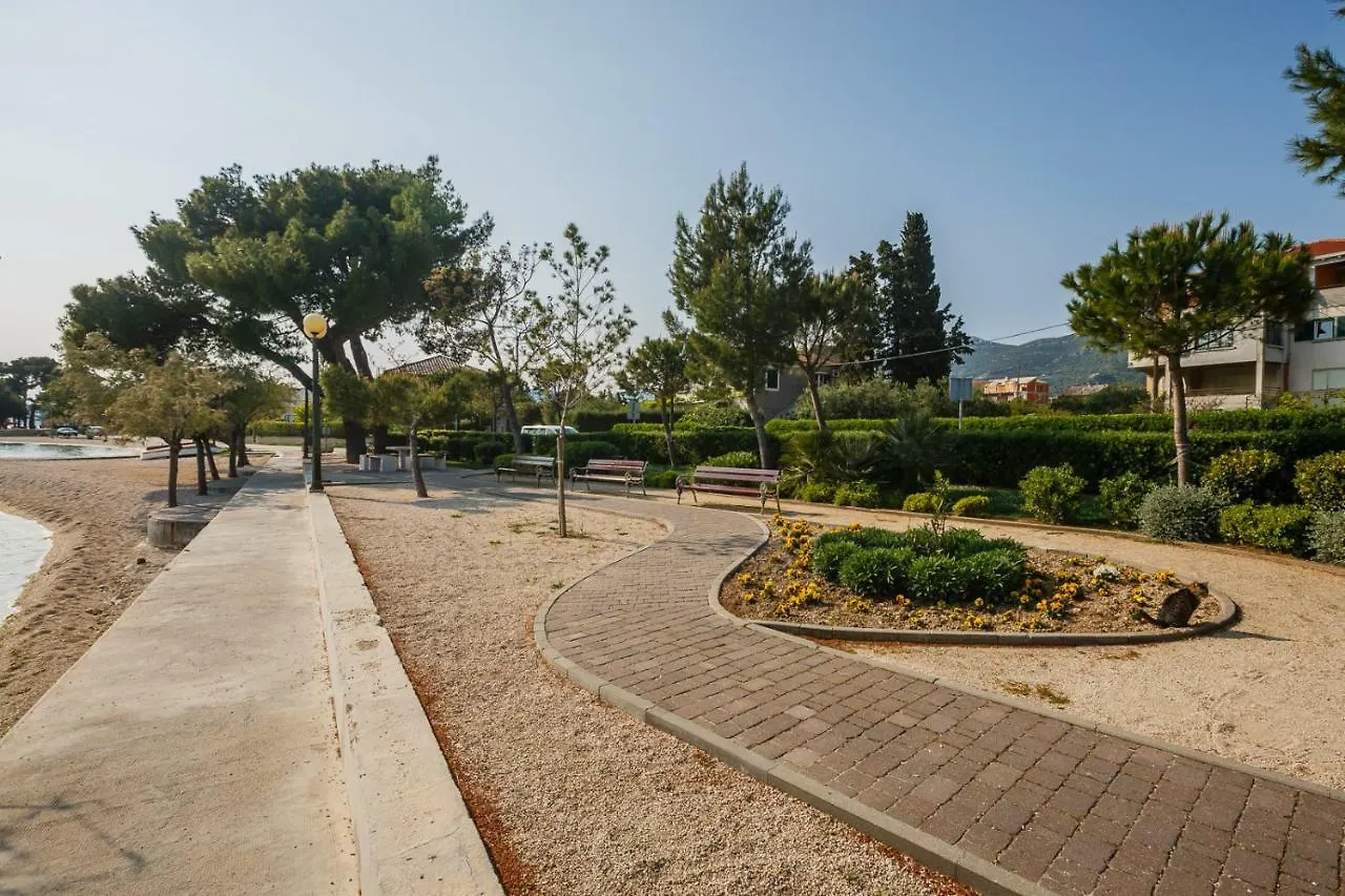 Apartment Ribica Kastela