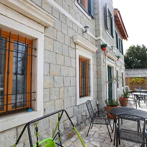Panzió Sol, Kaštela
